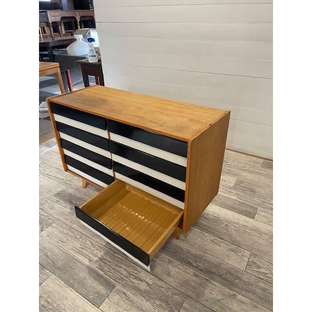 1960s Model U-453 Chest of Drawers from Jiri Jiroutek, 1965 For Sale - Image 5 of 8
