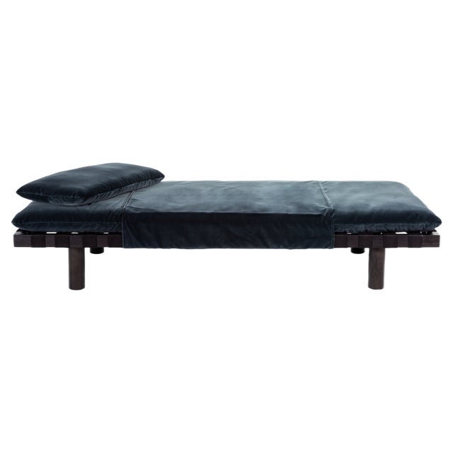 Pallet Daybed 4400G-SS in Dark Grey Velvet & Black Frame by Sebastian Herkner for Pulpo For Sale