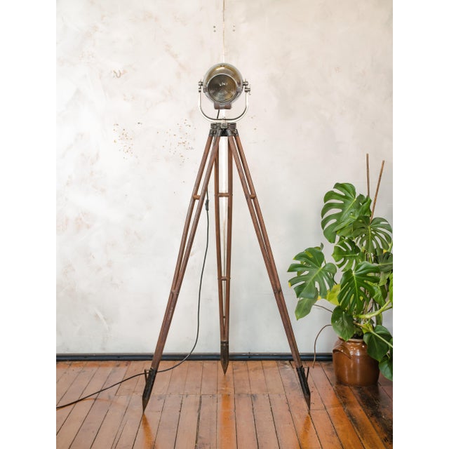 1950s Patt 123 Theater Spotlight on Wooden Tripod Floor Lamp from Strand Electric, 1950s For Sale - Image 5 of 18