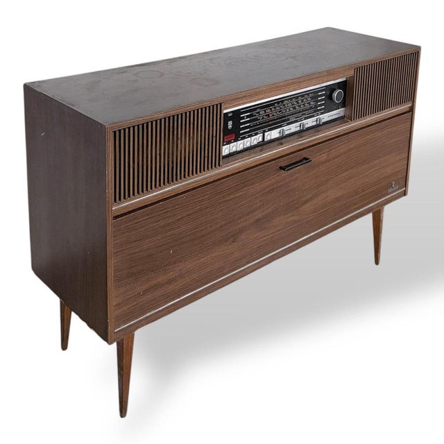 Mid-Century Radiogram Stereo Console from Grundig For Sale - Image 6 of 9