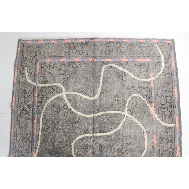 1950s 1950s Muted Sand & Taupe Earth Tone Area Rug For Sale - Image 5 of 10