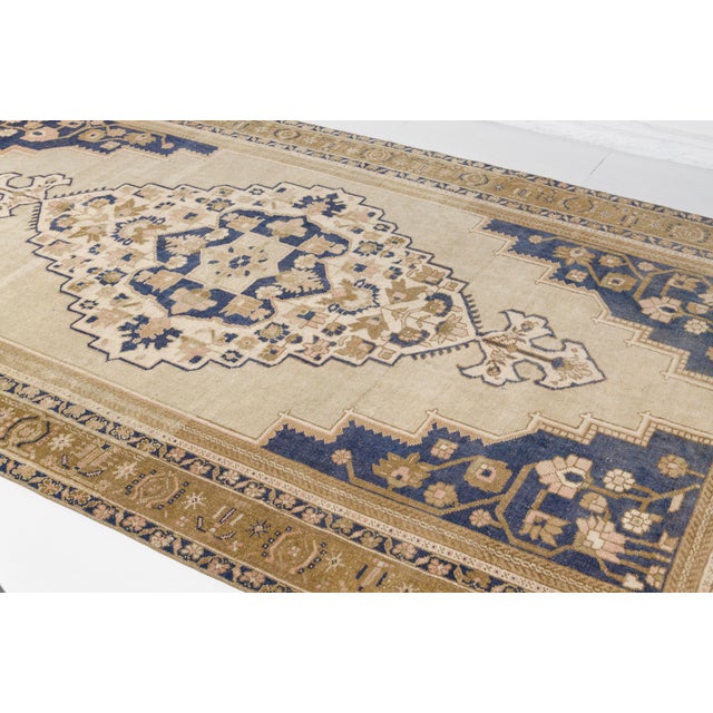 Mid 20th Century Oversize Oushak Beige Rug For Sale - Image 4 of 10