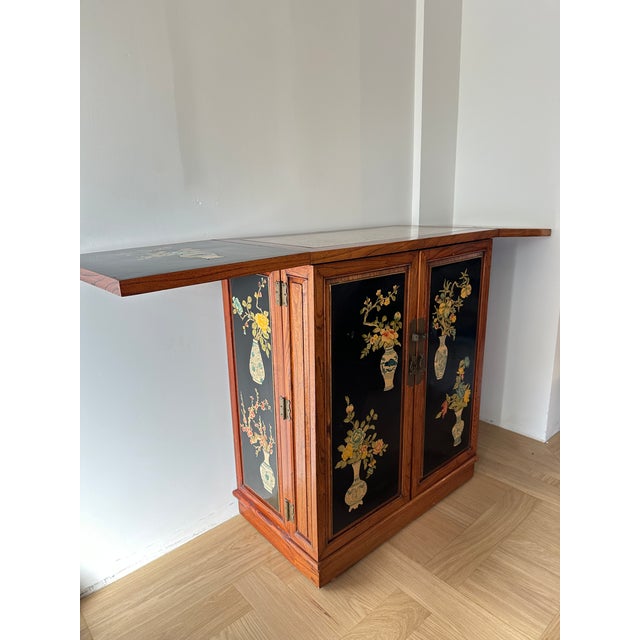 Japanese Mid-20th Century Japanese Lacquered Bar Cabinet With Hand-Painted Panels and Expanding Top For Sale - Image 3 of 15