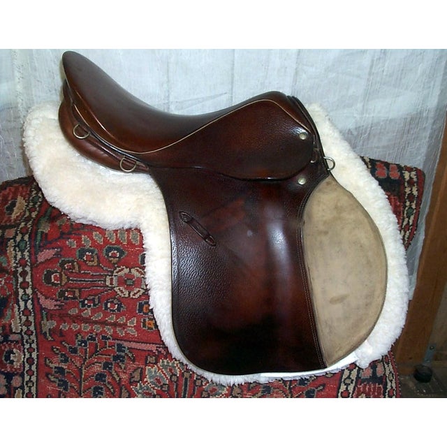 Here is a vintage 17" Stubben Siegfied 30.5 tree. It is in wonderful condition. Circa 1970's. This saddle has had one...
