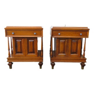 Daniel Jones Mid Century Modern Nightstands Side End Bedside Tables a Pair 5926 For Sale