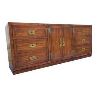 1960s Vintage Henredon Style Campaign Long Dresser With Brass Hardware by Dixie Act 2 II For Sale