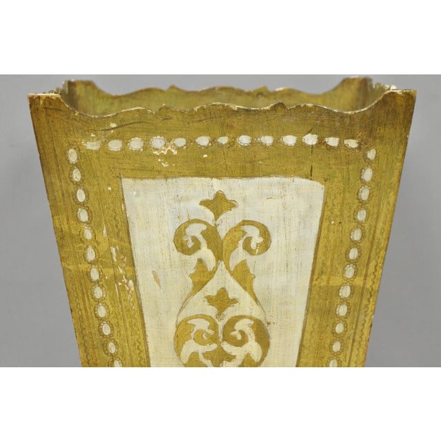 Vintage Italian Florentine Hollywood Regency Gilt Giltwood Wastebasket Trash Can For Sale - Image 13 of 17