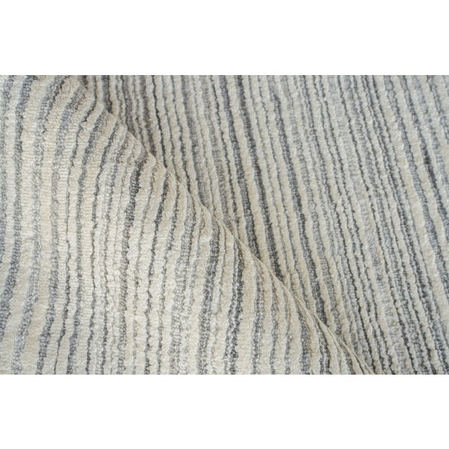Exquisite Rugs Exquisite Rugs Rossini Handmade Nylon & PET Yarn Silver Rug-9'X12' For Sale - Image 4 of 7