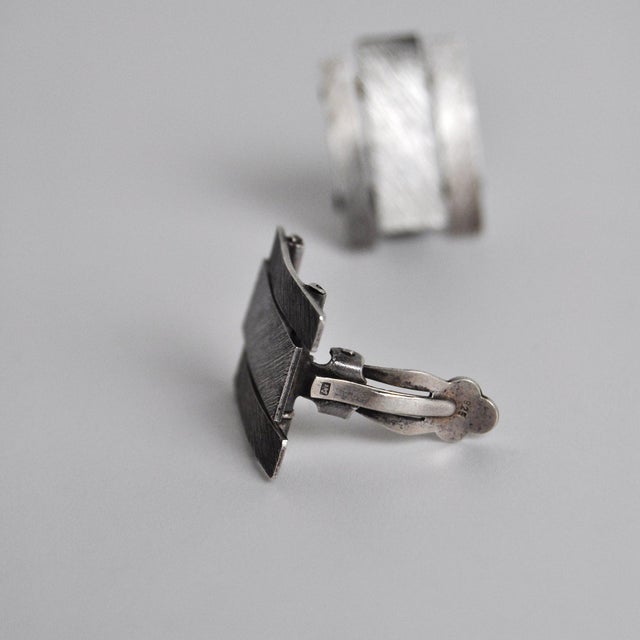 Danish Modernist Ear-Clips in Sterling Silver, 1970s-1980s, Set of 2 For Sale - Image 4 of 9