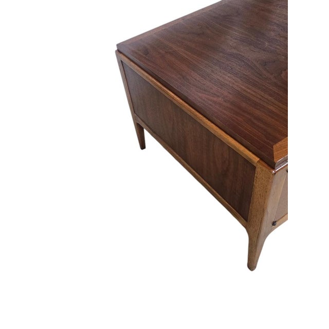 Mid-Century Modern Lane Mid-Century Modern Walnut Cabinet End Table | Style 997-92 For Sale - Image 3 of 8