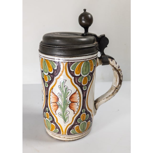 English 18th Century Continental European German Polychrome Faience Tankard Stein For Sale - Image 3 of 14
