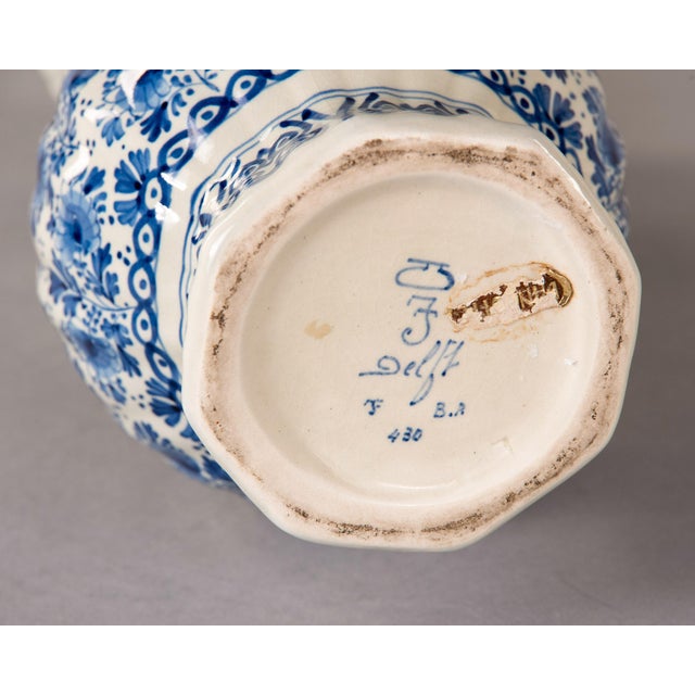 19th Century Dutch Delft Blue and White Garlic Neck Vase For Sale - Image 9 of 11