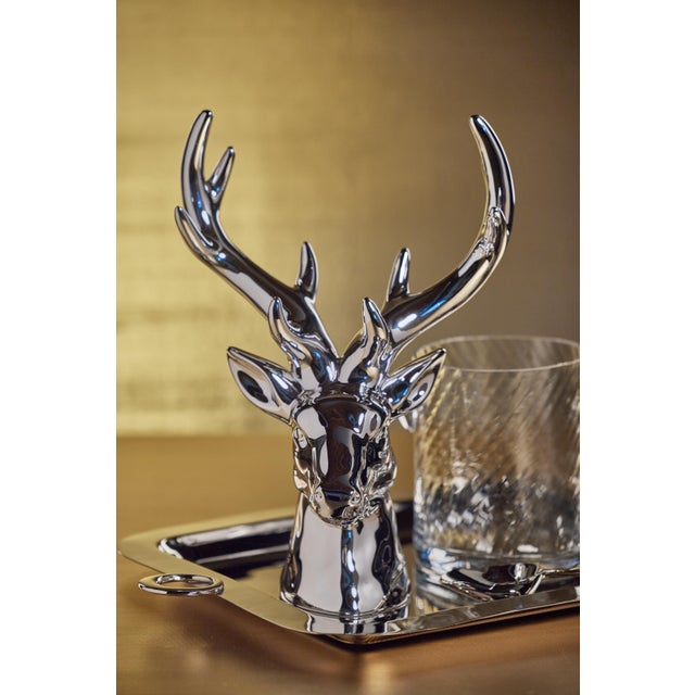 This home accessory with impressive antlers is sure to create a focal point, modern or traditional. This also makes a...