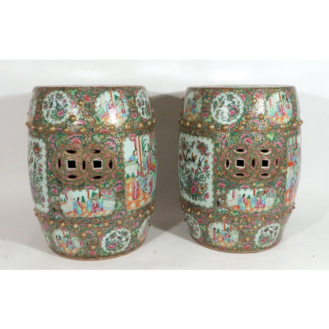 Chinese Export Rose Medallion Porcelain Garden Seats, a Pair Circa 1860 For Sale - Image 11 of 14