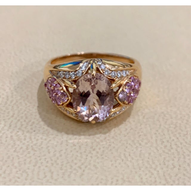 2010s 3.5 Carat Morganite and Diamond Cocktail Ring 18 Karat Rose Gold For Sale - Image 5 of 18