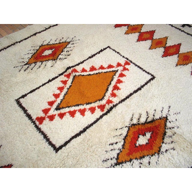 1950s Ivory Diamond Tribal Vintage Moroccan North African Rug 6'8" X 10'0" Wool Carpet For Sale - Image 4 of 5