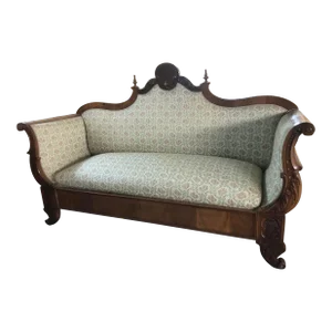 Early 19th Century Antique Sofa in Hand-Carved National Solid Walnut