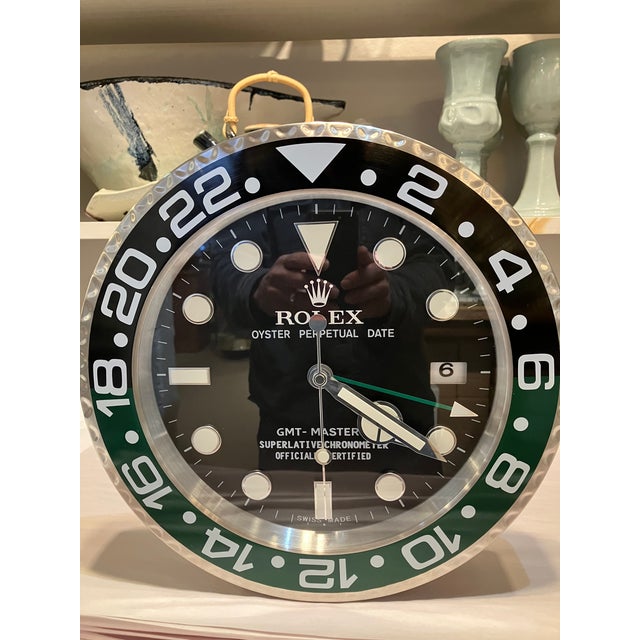 Super cool eye catching vintage Rolex display wall clock having second and date indicators, automatic time quartz...