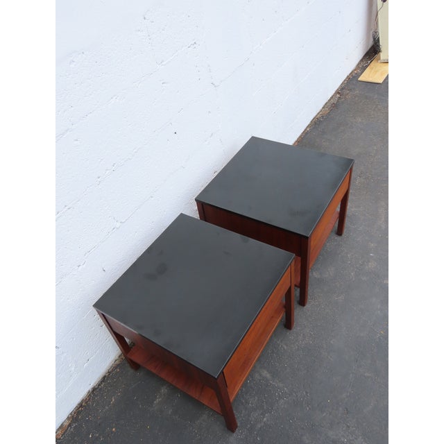 Mid 20th Century Knoll Two Tones Mid Century Modern Nightstands Bedside Tables a Pair 6597 For Sale - Image 5 of 17