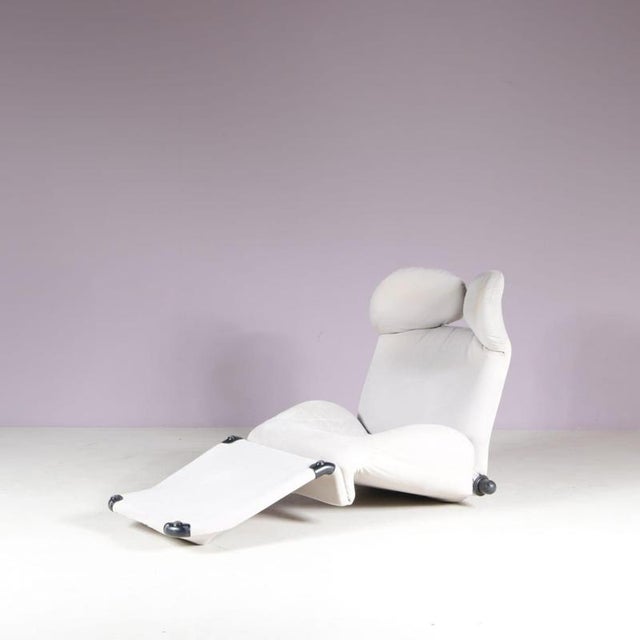 A beautiful 1980s “Wink” chair designed by Toshiyuki Kita, manufactured by Cassina in Italy. This iconic find combines an...