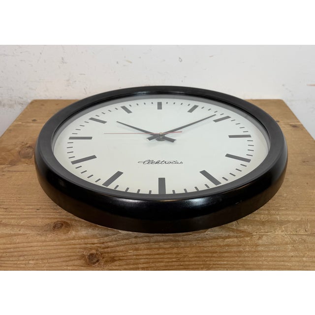 Industrial Bakelite Factory Wall Clock from Elektročas, 1990s For Sale - Image 9 of 18