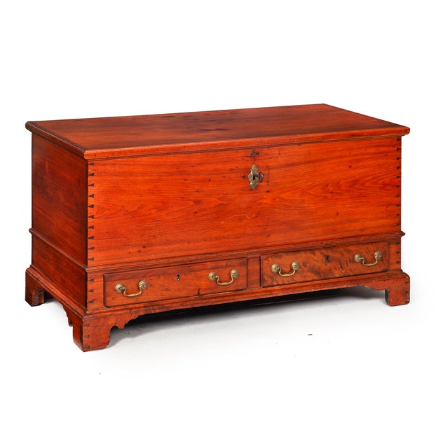 AMERICAN CHIPPENDALE WALNUT DOVETAILED BLANKET CHEST Mid-Atlantic States, circa 1780 26 1/4" H x 23 3/4" D x 48 1/2" W...