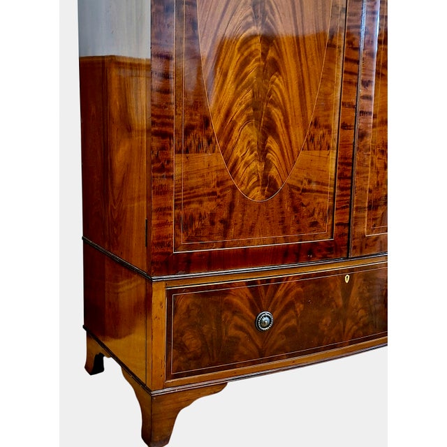 Traditional Early 20th Century Irish Flame Mahogany Bow Front Armoire in the Style of Robert Strahan & Co. For Sale - Image 3 of 13