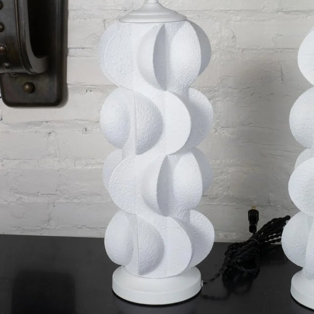 Sculpture Materials Pair of Composition Modern Motif Table Lamps For Sale - Image 7 of 8