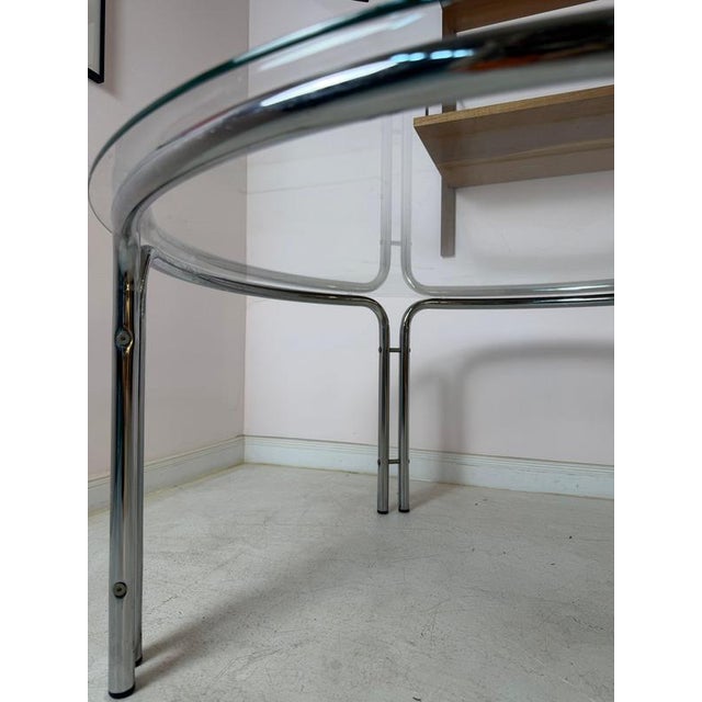 Glass Round Coffee Table in Glass and Chrome For Sale - Image 7 of 11