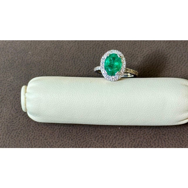 Metal 2.5 Carat Oval Natural Zambian Emerald & 1.25ct Diamond Ring 14 Karat White Gold For Sale - Image 7 of 8