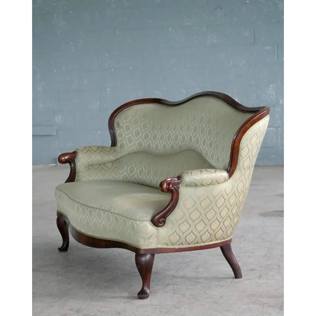 Danish 1860s Rococo Revival Settee or Loveseat in Carved Mahogany For Sale - Image 4 of 10