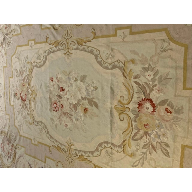 20th Century French Pink Purple White Floreal Central Medallion Aubusson Rug, 1920s For Sale - Image 12 of 17