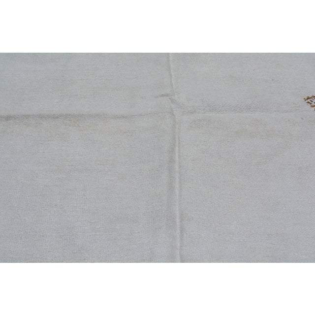 1950s Vintage Turkish Flatweave Hemp Rug, 5'1''x8' For Sale - Image 5 of 6