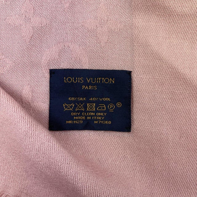 Louis Vuitton Pink 60% Silk 40% Wool Large Shawl For Sale - Image 6 of 8