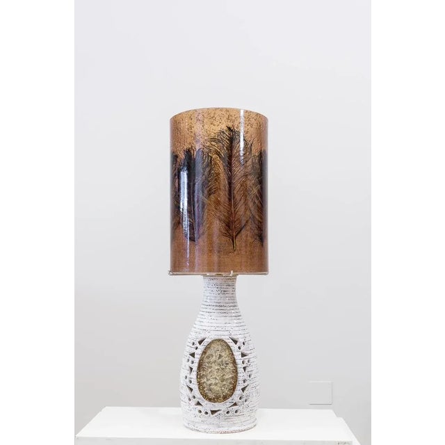 Cream Resin Ceramic Desktop Lamp, France, 1950s For Sale - Image 8 of 8