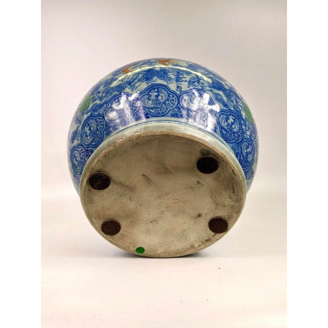 Late 19th Century Large Blue and White Porcelain Hibachi For Sale In San Francisco - Image 6 of 8