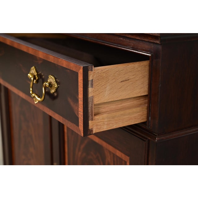 Wood Stickley Georgian Flame Mahogany Flip Top Buffet Server or Bar Cabinet For Sale - Image 7 of 13