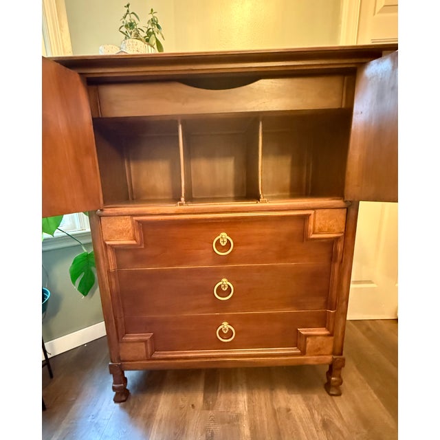 1950s 1950s Tomlinson Sophisticate East Gentleman’s Chest For Sale - Image 5 of 10