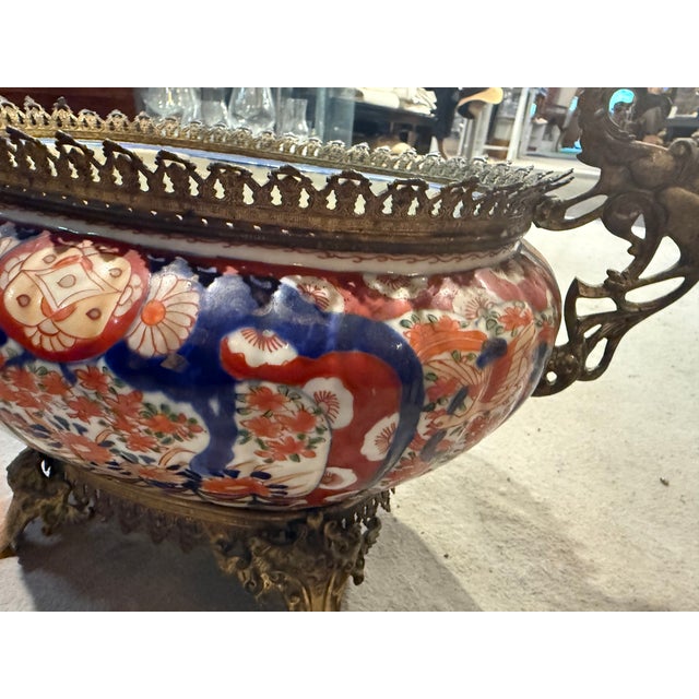 Vintage Imari Jardinière For Sale - Image 4 of 7
