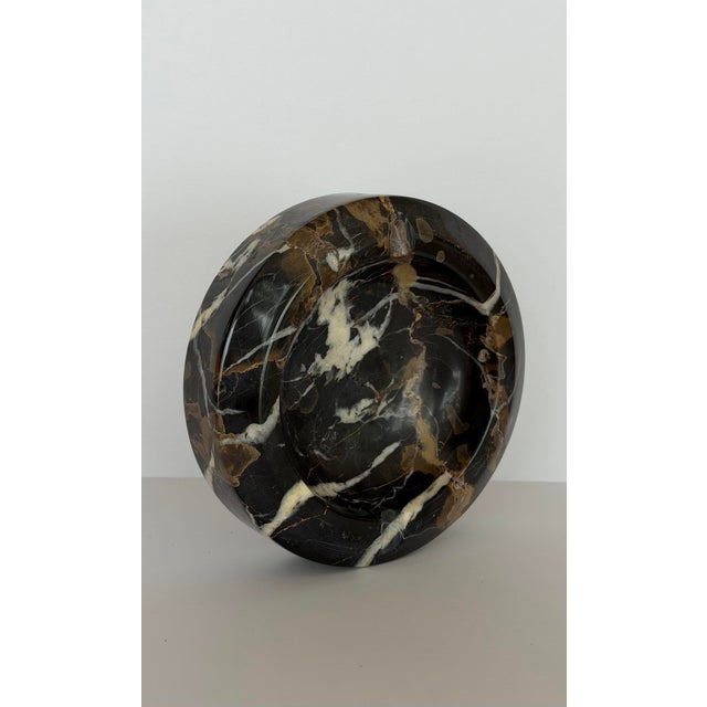 1970s Italian Angelo Mangiarotti Style Sculptural Round Black Marble Ashtray For Sale In Detroit - Image 6 of 8