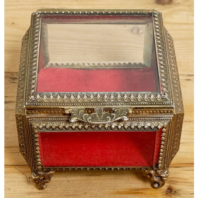 Vintage Ormolu Brass Beveled Glass Jewelry Casket For Sale In Kansas City - Image 6 of 11