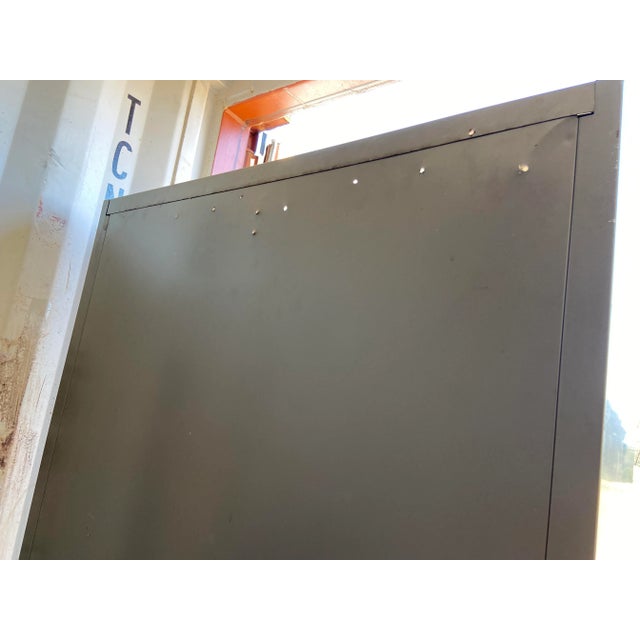 1970s Vintage Mid Century Modern Metal Bookshelf For Sale - Image 12 of 13