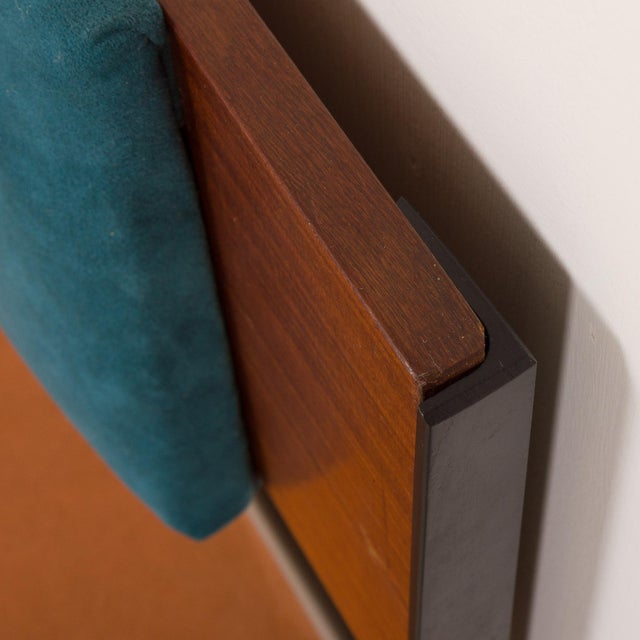 Mid-Century Modern Italian Corner Bench with Storage Compartment, 1970s For Sale - Image 13 of 14