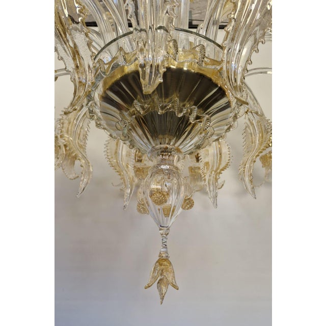 2020s Venetian Transparent and Gold Murano Glass Chandelier With Flowers and Leaves For Sale - Image 5 of 9