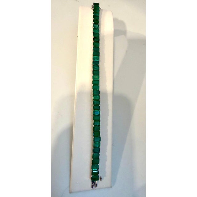 40 Ct Natural Emerald Cut Emerald Cocktail Tennis Bracelet 14 Kt White Gold 7.5" For Sale - Image 4 of 16