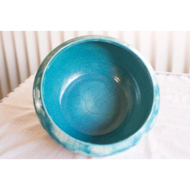 1980s Vintage California Studio Raku Pottery Bowl, With Turquoise & White Crackle Glaze For Sale - Image 4 of 12