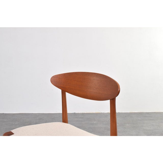 Mid-Century Danish Teak Dining Chairs by Ejner Larsen and Aksel Bender Madsen, 1960s, Set of 4 For Sale - Image 9 of 13