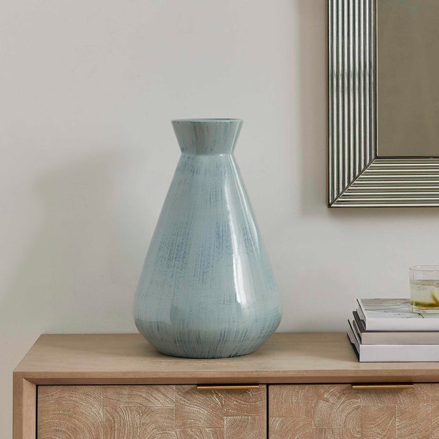 Modern Flare Spire Indoor-Outdoor Ceramic Vase For Sale - Image 3 of 4