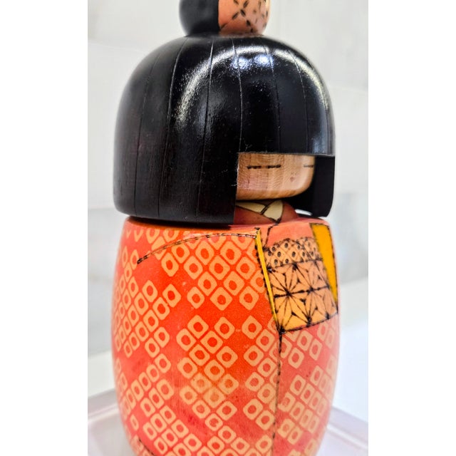 Mid 20th Century Vintage Sosaku Japanese Kokeshi Doll, Signed, Orange Geometric Kimono For Sale - Image 5 of 9