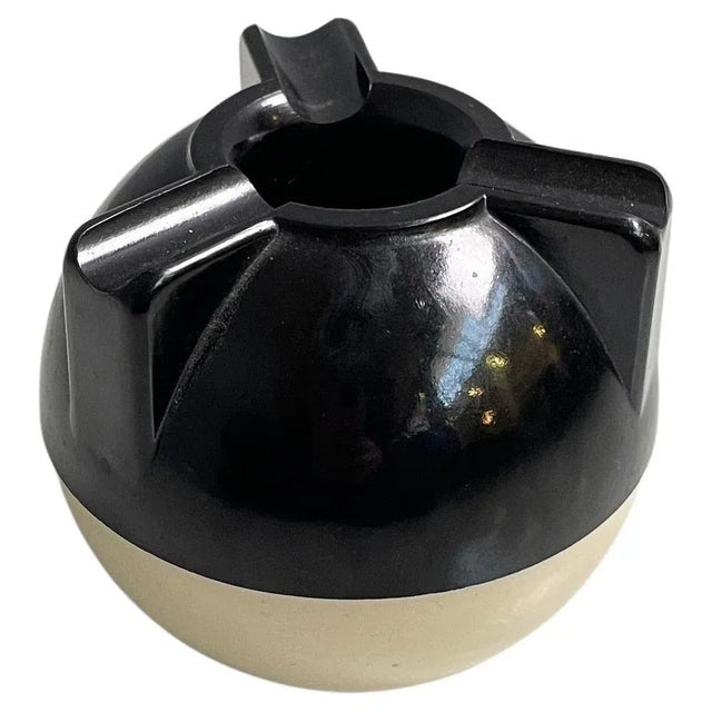 Italian Modern Spherical Table Ashtray in Black and White Plastic, 1980s For Sale - Image 9 of 9